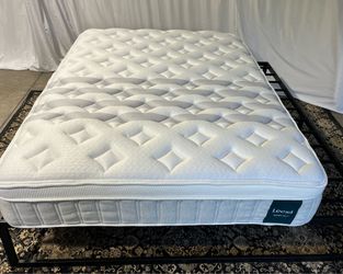 Leesa Sapira chill mattress - QUEEN