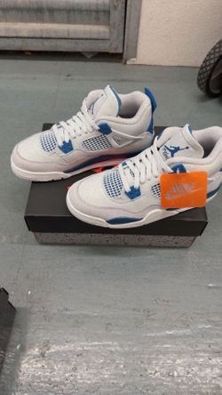 Jordan 4 size 7y military blue