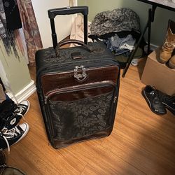 Brighton Vintage With Garment Bag 