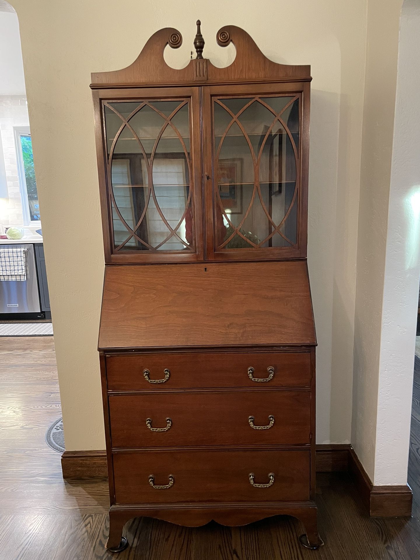 Early 20th Century Secretary