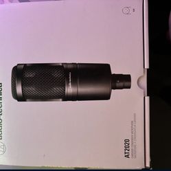 Audio technica AT2020 studio mic