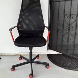 Office Chair / Desk Chair 