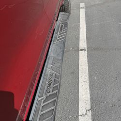 Se Vende Cama Y Step De Una Chevlolet Colorado 2023 