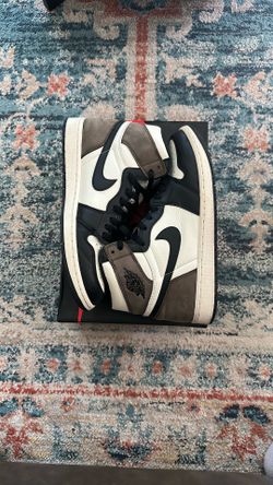 Air Jordan 1 Retro High - Mocha Size 11 M