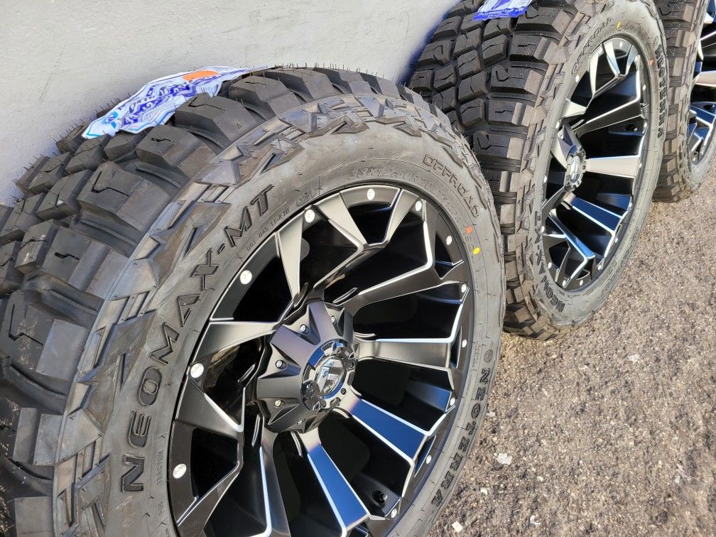 20x10 25 Fuel Assault matte black chrome 33x12.50R20 Tires 33"/ 20" for Sale in Orange, CA