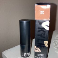 Kylie Matte Lipstick 