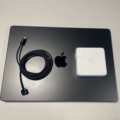 MacBook Pro 14” 2023 | M3 Pro | 18gb/1TB