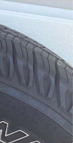 Jeep 17 inch tire and rim
