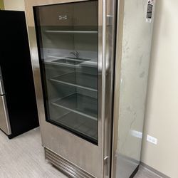 Sub Zero 601R G/S Glass Door Refrigerator 36” 20.1 Cuft