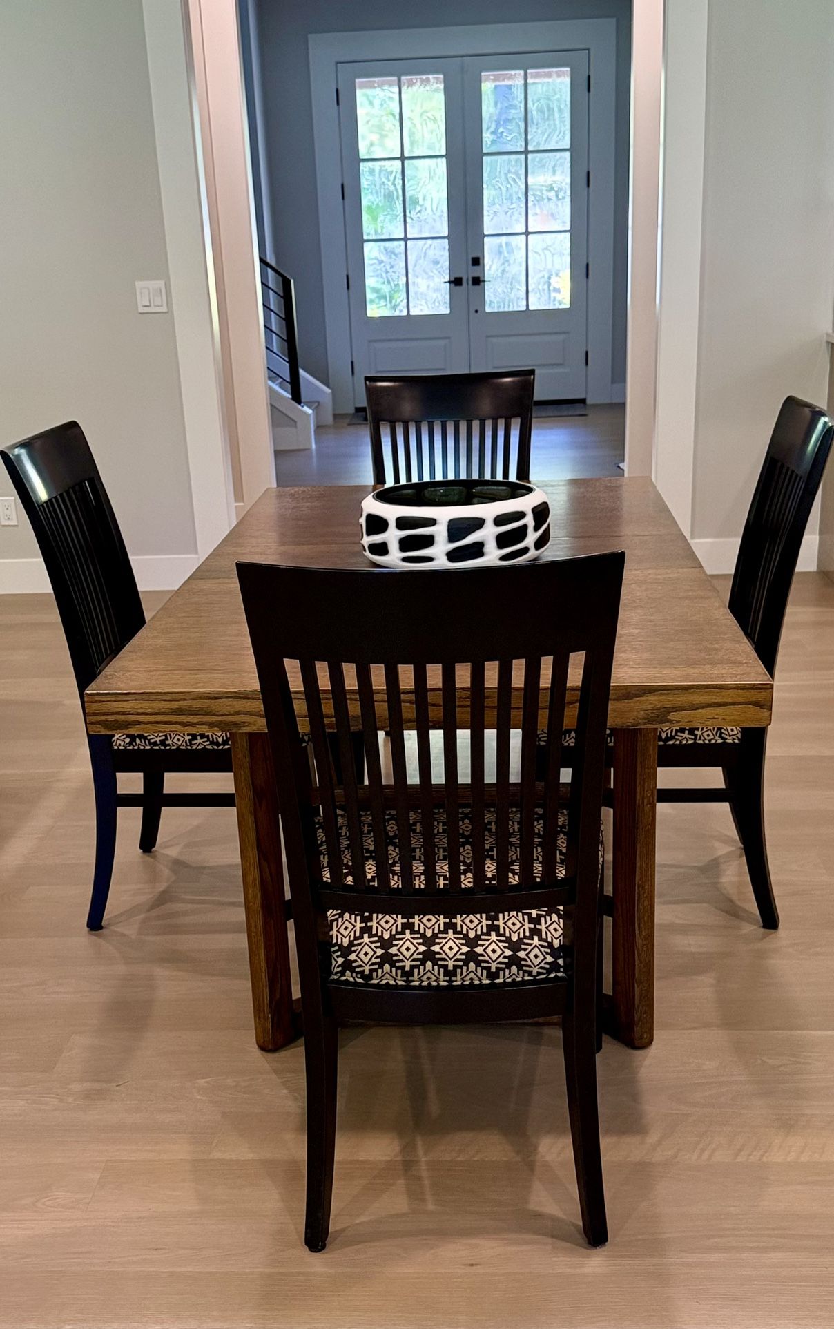 Dining Table – Solid Wood