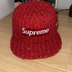 Supreme Boucle Box Logo Fitted Red Hat Size 7 1/2 Brand New 100% Authentic