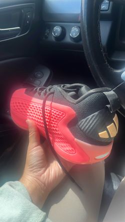 Men’s anthony Edward’s size 9