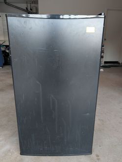 Mini fridge