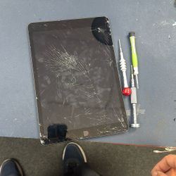 iPad 8th, 7th, 9th Glass Available 