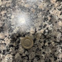 Elizabeth 20 Pence 2004 Coin 