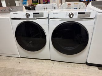 Samsung Front Load Washer And Dryer Set $699
