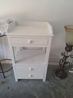 Small shelf