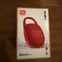 JBL Clip 5