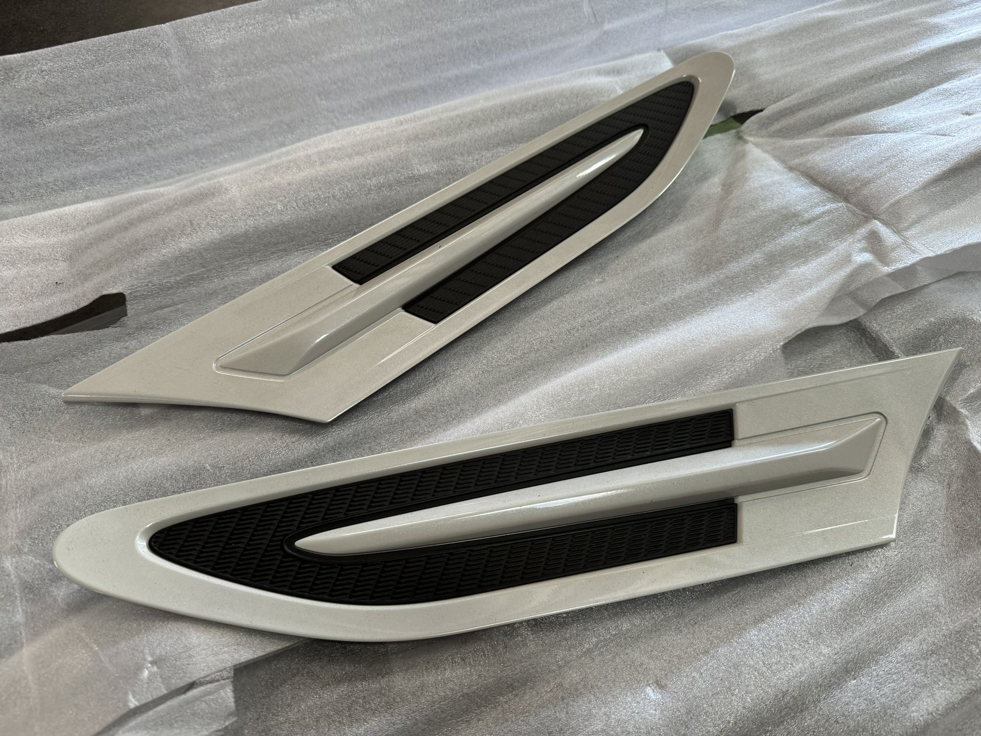 Scion FRS FR-S Subaru BRZ Toyota 86 OEM Fender Garnish K1X