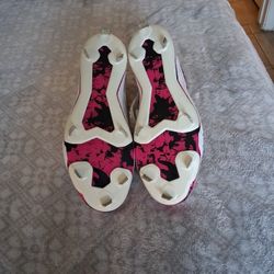 New Balance Women's cleats