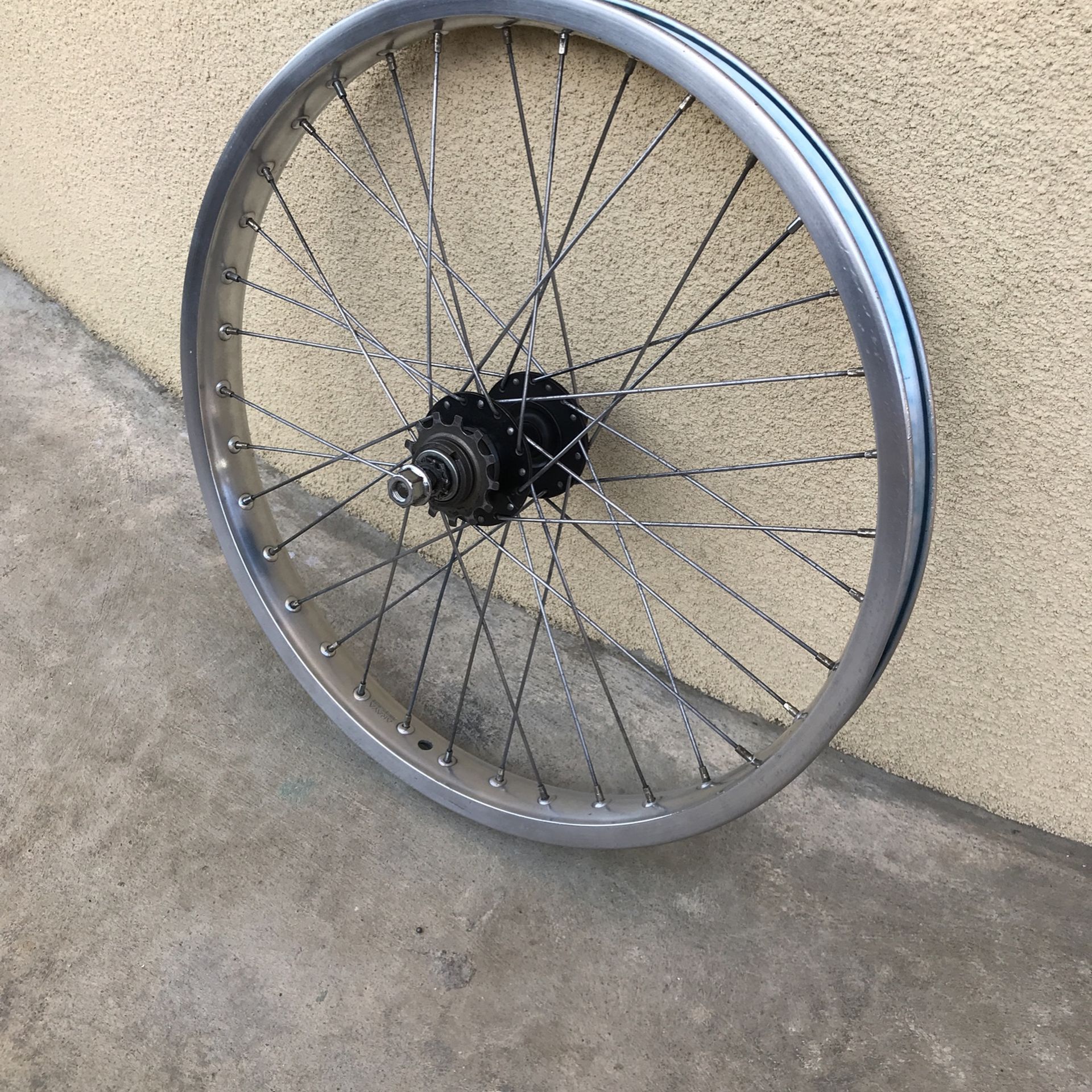 Alloy Ring , Araya 20x2.125 , Araya 7L , Shimano Cassette Freewheel  , Vintage BMX  , 79 - 80s , Rare Wheel Size!  Spin Straight / No Dents