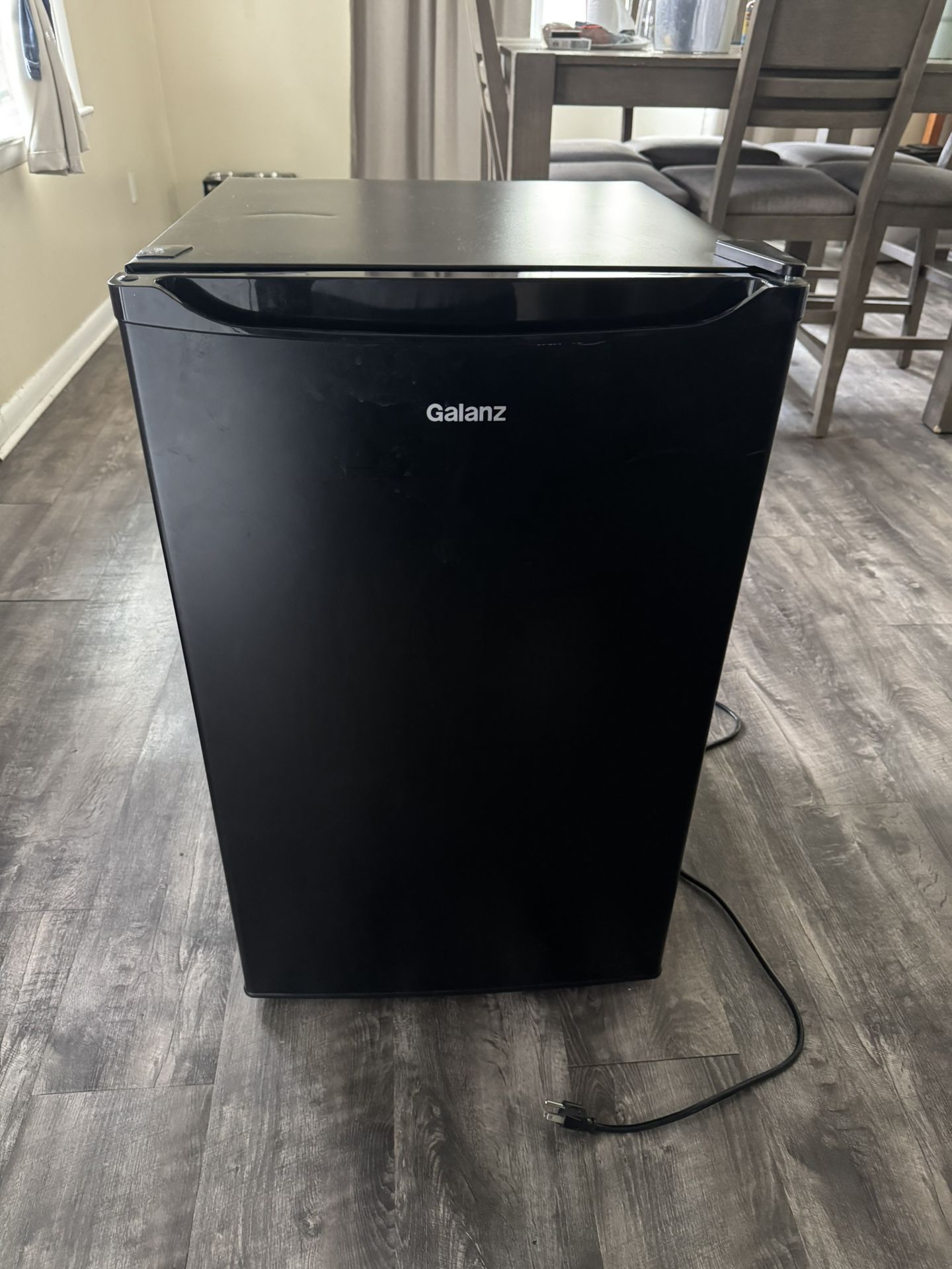 Galanz Mini Fridge