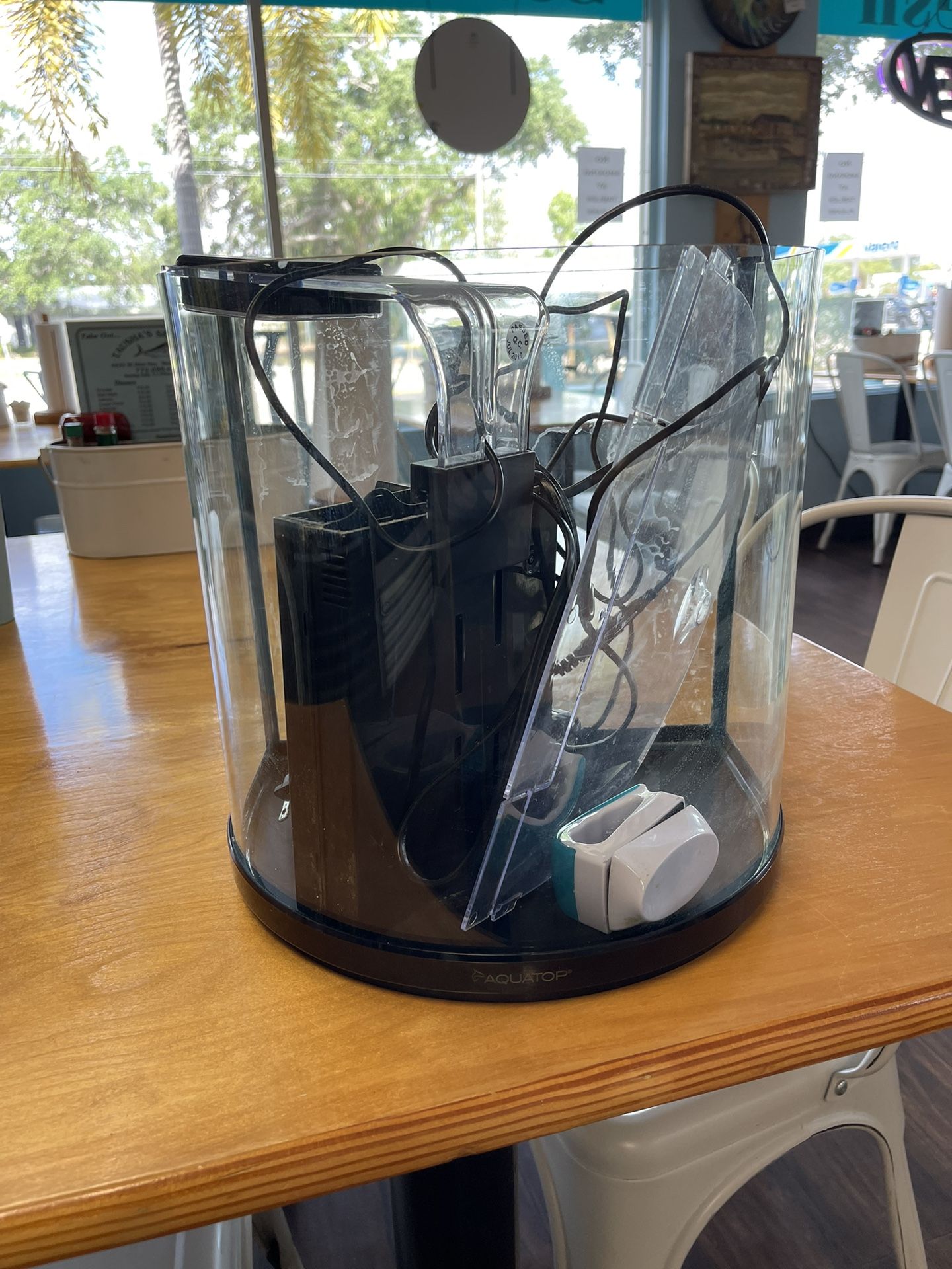 5 Gallon Aquatop Fish Tank
