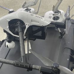 Dji Inspire 1 For Parts In Original Black Plastic Case , Two Batterys, 