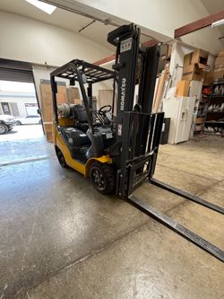 KOMATSU 2019 Model: FG25ST-289 hours only 16 CAP: 5000LB