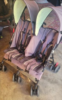 Dubble stroller