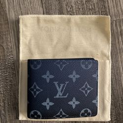 Blue Louies Vuitton Wallet 