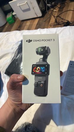 **BRAND NEW // SEALED**DJ OSMO POCKET 3 w/Case, Camera charger+holder, and DJ MINI MIC