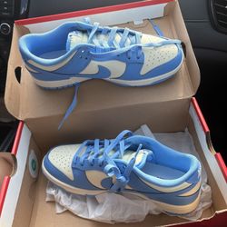 Nike Dunkes Uni Blue And Coconut Milk