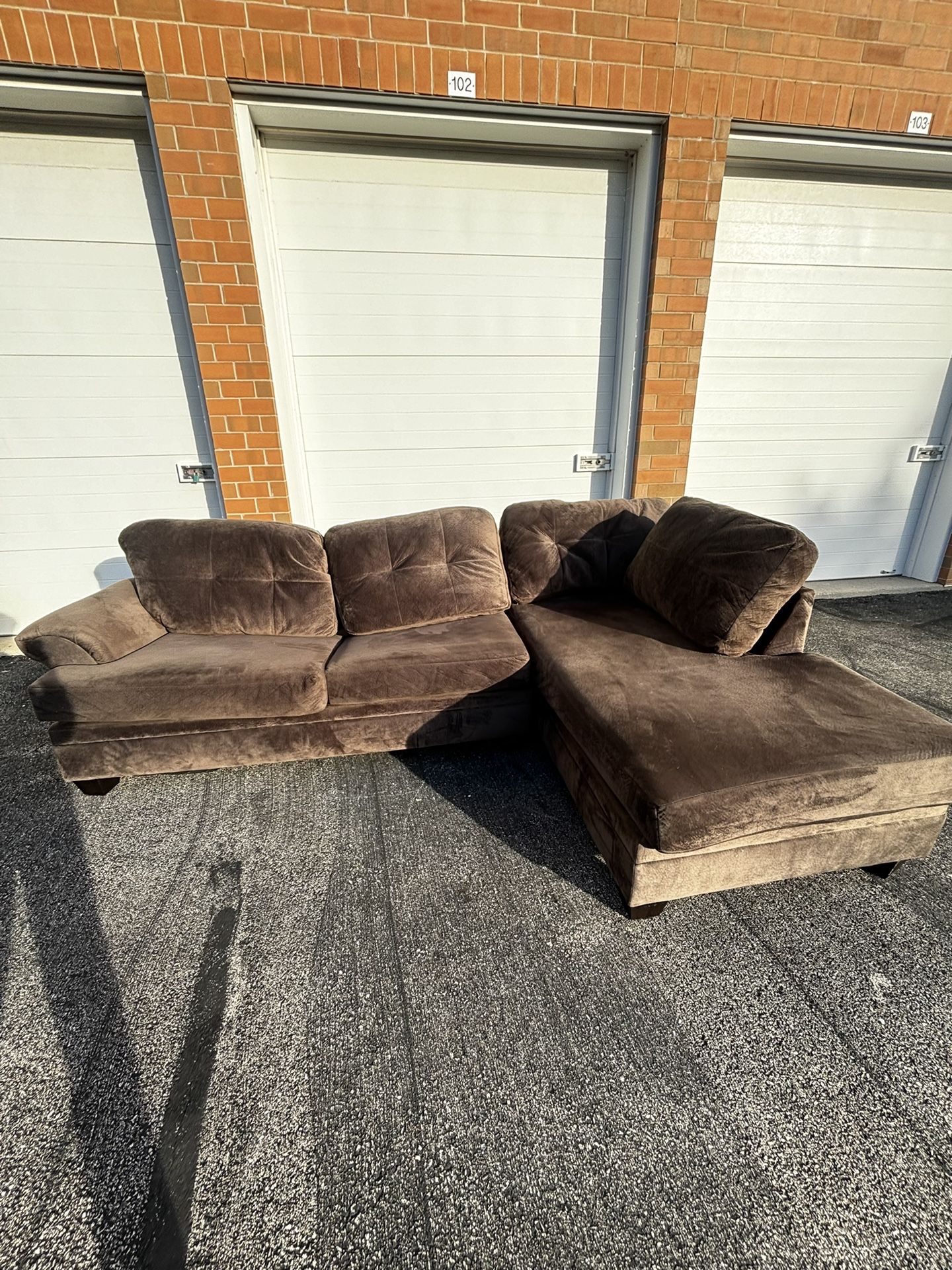 Brown Microfiber Sectional Couch with Ottoman *FREE curbside Delivery π