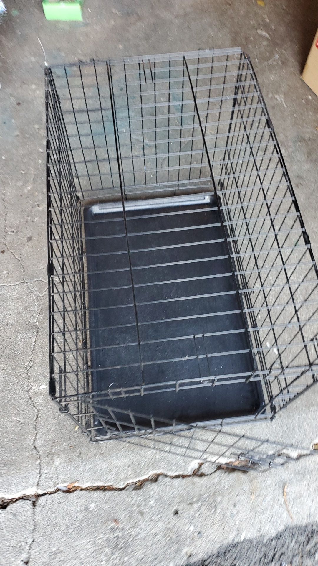 Dog kennel/crate
