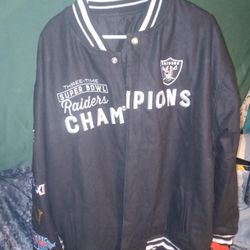 3x Reversible Raiders Jacket