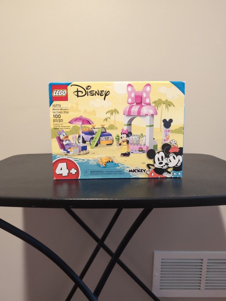 Lego 10773 Disney Minnie Mouse's Ice Cream Shop for Sale in Upr ...