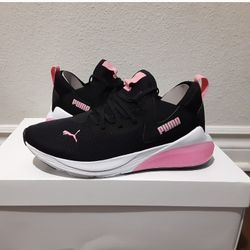 Puma Multiple Sizes Read Entire Description 