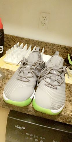 Lebron XiV Low (Green/White/Gray) SIZE 14