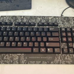 Modern Warfare 2 Mad Cats Keyboard