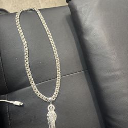 24’ 925. silver chino link chain 125 grams with pendant 