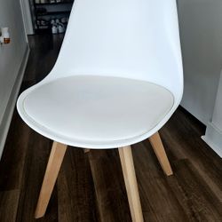 Nordic Style White Chair