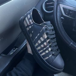 Burberry shoe black