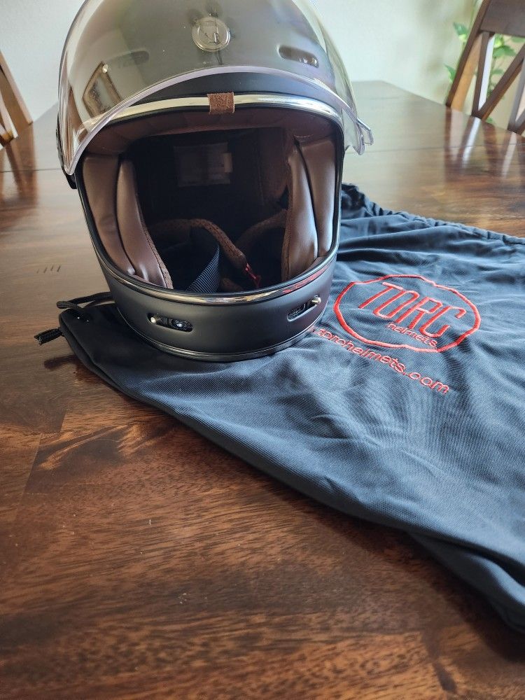 Torc Retro Motorcyce helmet