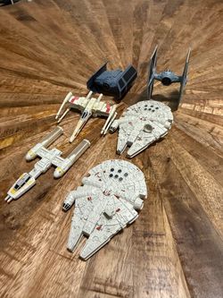 Hot wheels Star Wars ships