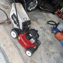 Toro Self Propelled Lawnmower 