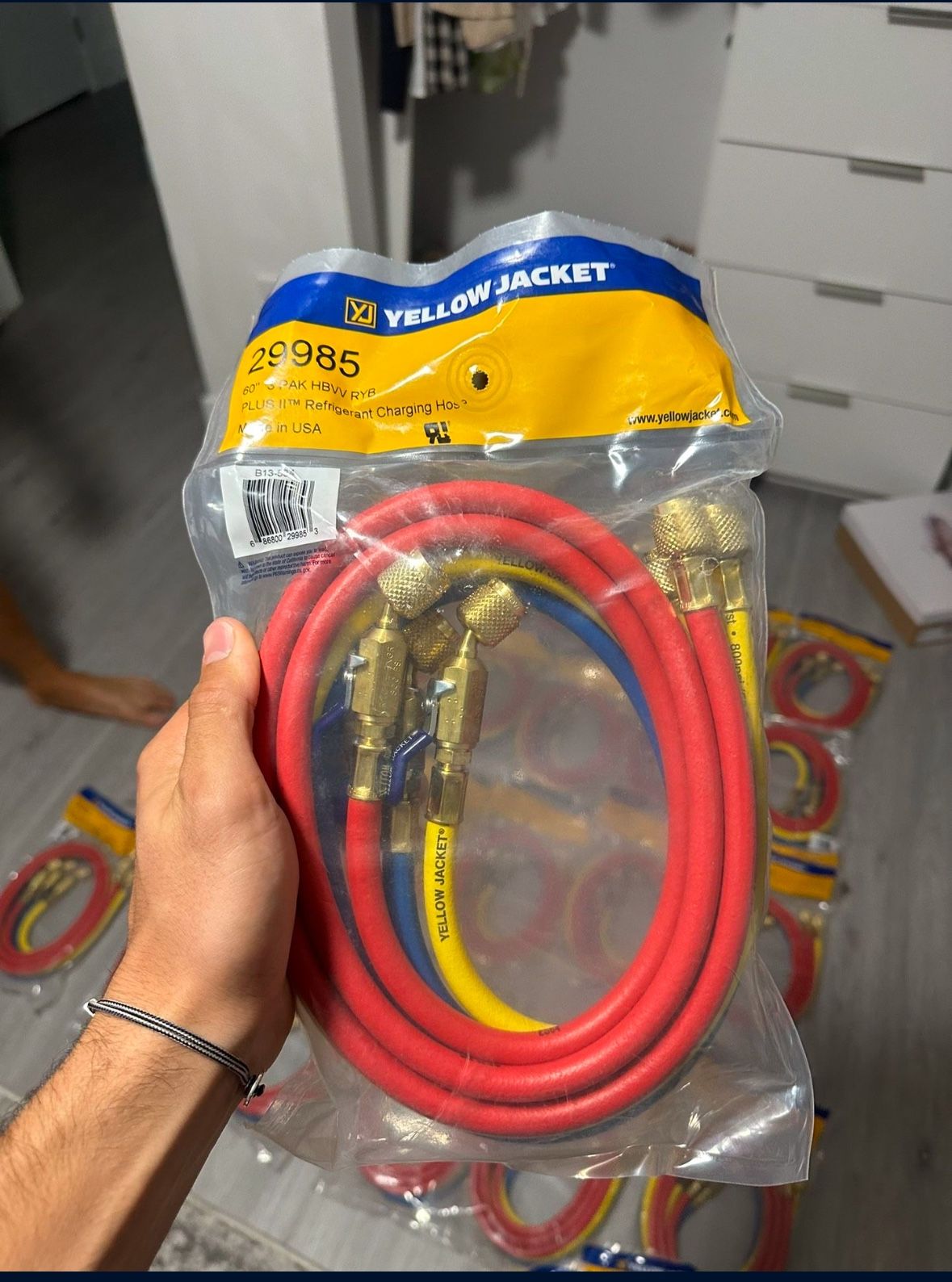 Charging Hoses Yellow Jacket 29985 1/4 Ball Valve 60™