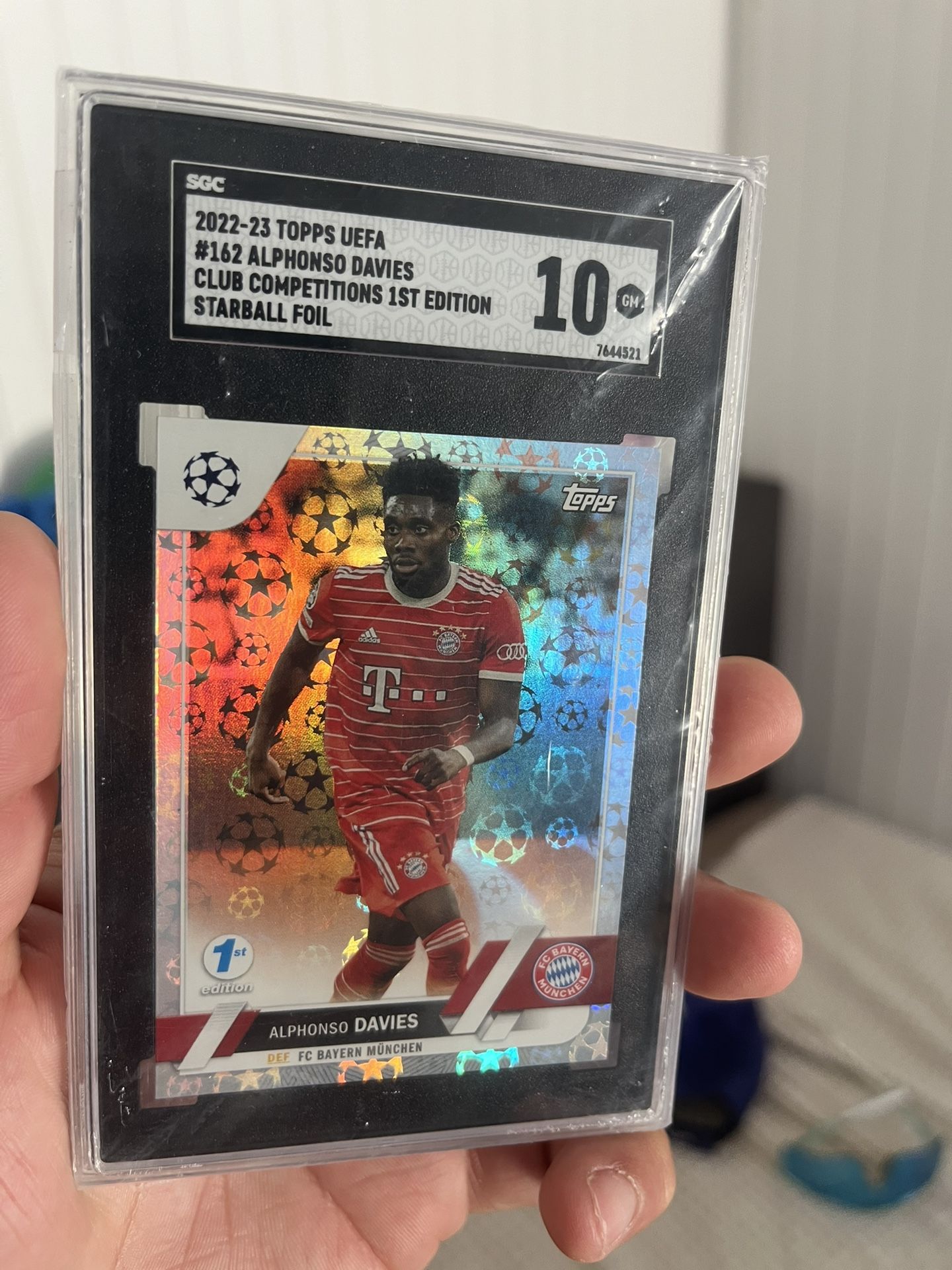 22-23 Topps Uefa Alphonso Davies Club Competitions 1st Edition Starball Foil