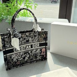 DIOR BookTote Millefiori Unicorn Embroidered Tote Bag