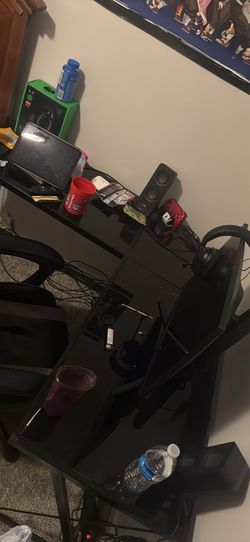 Gaming desk